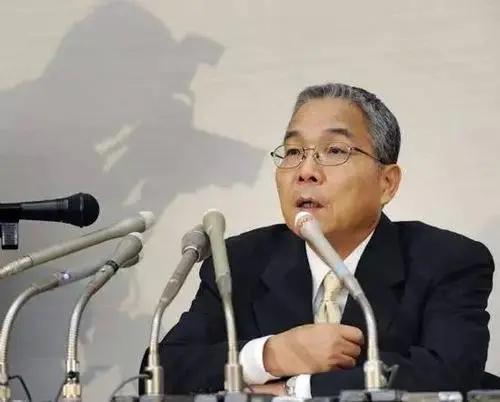 日本芯片之王坂本幸雄：遭遇美国强盗式制裁，为复仇已投奔中国