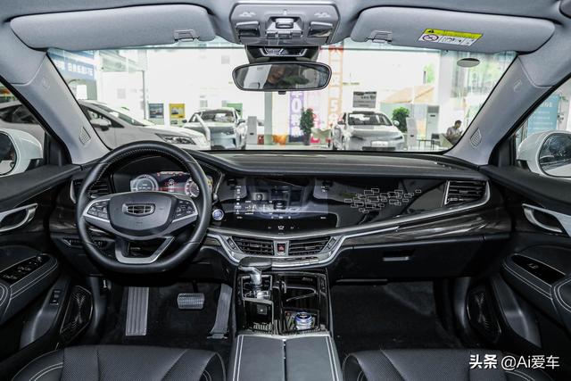 1.5L油耗低价家用大轿车，轴长2米87上绿牌，92油好养，博瑞ePro