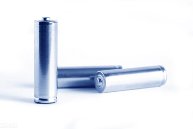 锂离子电池高景气，风口来临？机构预测业绩高增的低估值名单出炉