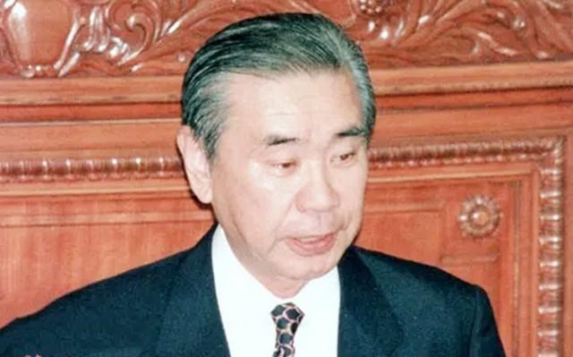 日本史上唯一的华裔首相 见天皇也穿中山装 在位64天被迫下台 今日热点