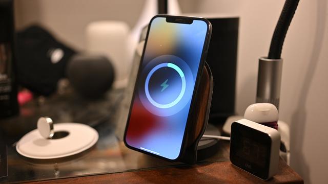 Twelve South SurfacePad：皮革材質 顏值出眾，支持 MagSafe