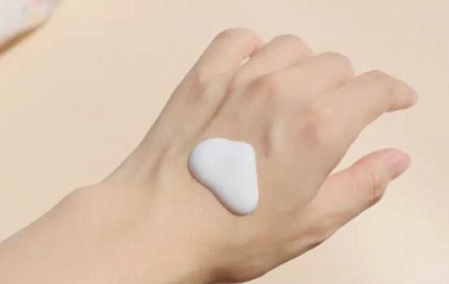 适合老人家涂的身体乳