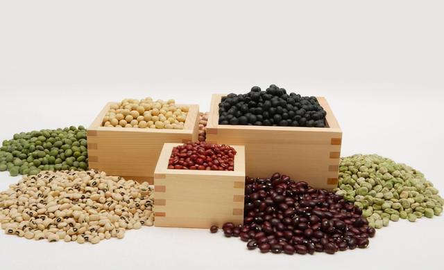 馒头能在冰箱里放多久？医生：超这个时间，或会产生“黄曲霉菌”