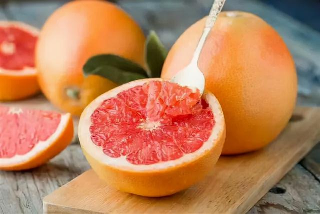 怀孕期间应该吃什么水果？哪些水果不适合孕期食用？不妨早做了解