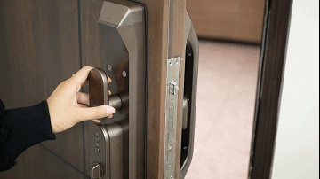 为什么更换智能门锁？只因这款华为智选徳施曼更智能，功能更全