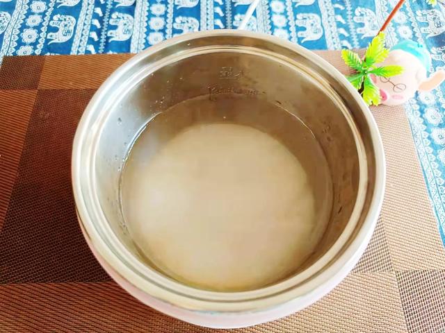 入秋后给孩子煮粥有窍门，记住3点，驱寒暖胃又营养，助力成长