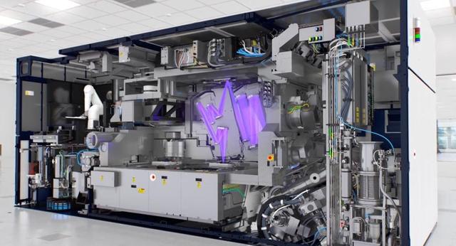 升级版EUV光刻机问世，国内芯片行业也出现希望