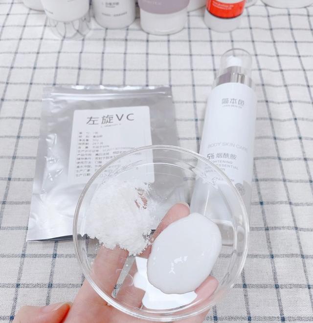 又能美白又不刺激手毛长的身体乳