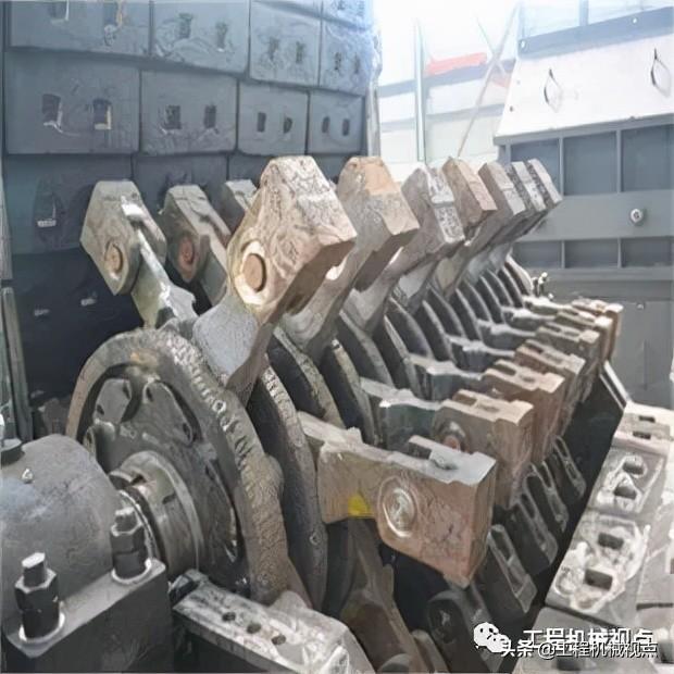 关于破碎机锤头磨损处理的信息