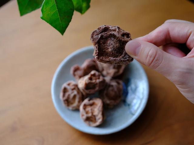 梅子的“最高境界”，是老祖宗的“护咽法宝”