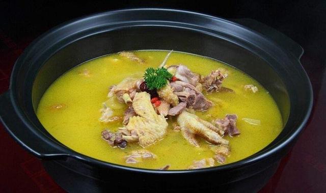 都说鸡汤是大补，多数人喝错了，消化科医生告诉你实情