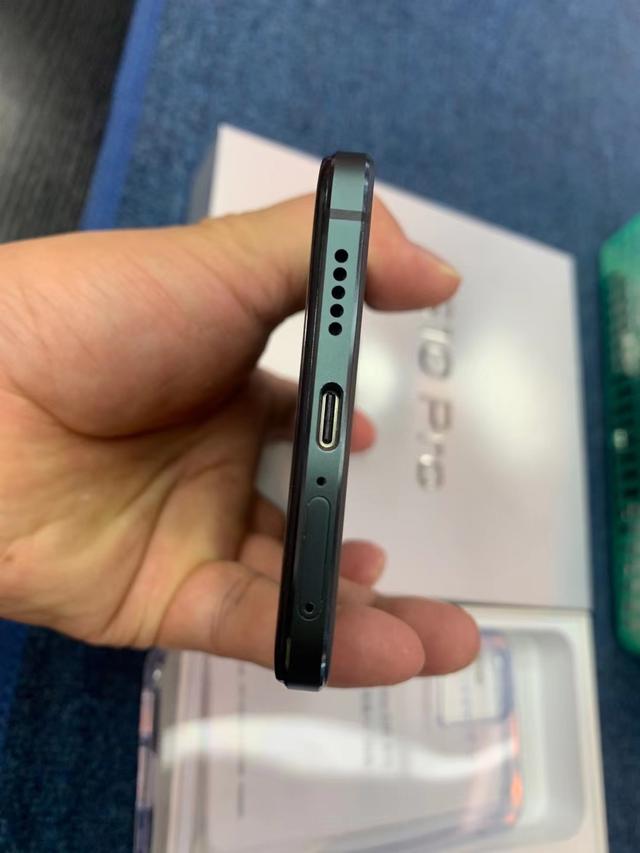 自拍与直播神器手机——VIVO  S10PRO