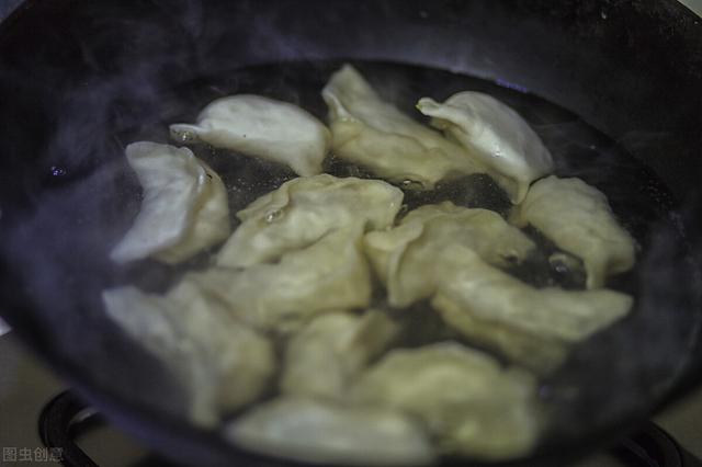 槐树花饺子 槐树花饺子（槐树花几月开） 美食