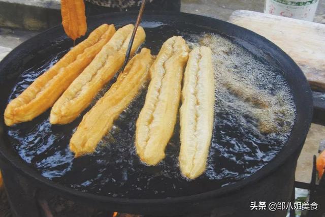 垃圾食品不止有泡面，这几种天天都有人吃，为了身体好能戒就戒吧