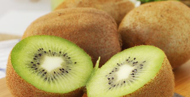 秋季，不管钱多钱少，这些碱性水果要常吃，可惜很多人错过