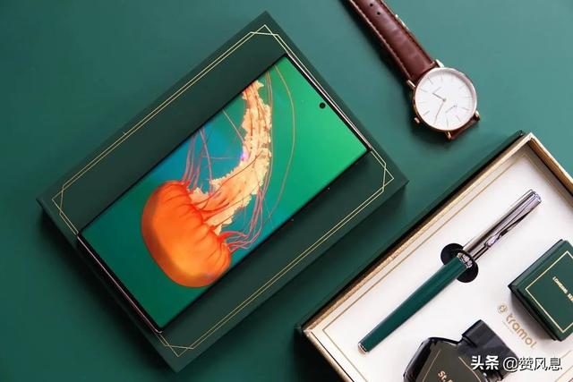 三星机皇12+256GB再降2000后，销量猛增