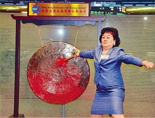 金嗓子退市：一个广西糖果厂，如何套路巨星罗纳尔多代言？