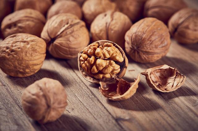 2种最补脑的食物就在我们一日三餐中，老少皆宜，花钱不多