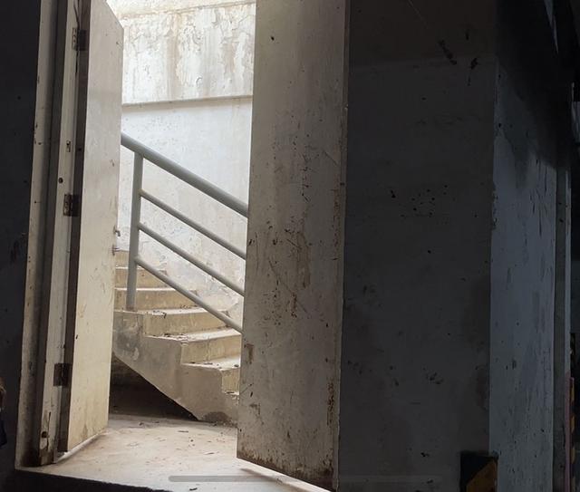 生死72小时！男子复述郑州“720”暴雨被困地库遭洪水没顶，靠污水果腹逃出生天