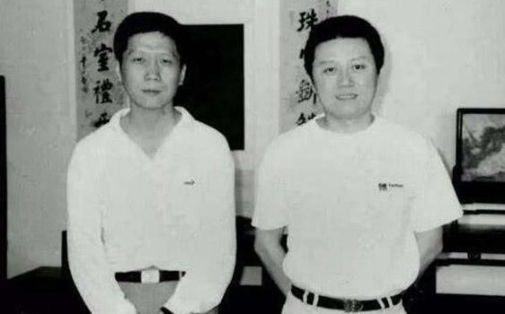 岩男郎:王朔马未都喊他大哥，陆毅刘烨都是他捧红，海岩才是京圈大牛人