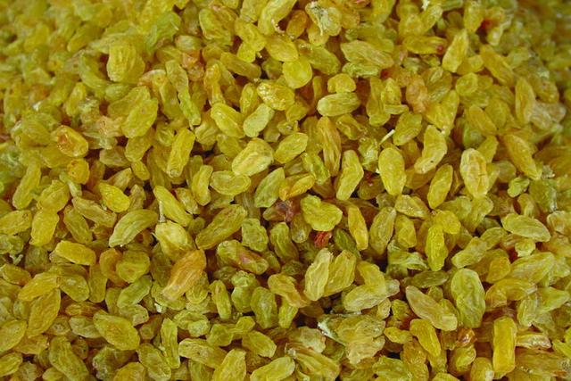 建议中老年人：不管有钱没钱，尽量多吃4种营养零食，好吃又健康