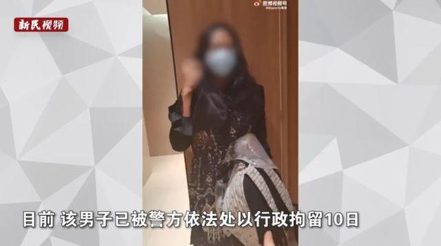 男子穿女装在女厕所偷拍被网络大V当场逮住，手机里存有大量女性隐私照！事发详细经过披露