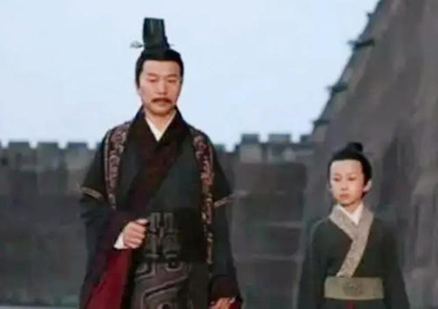 皇帝：我要吃公鸡下的蛋，甘罗：这有何难？后甘罗官拜丞相