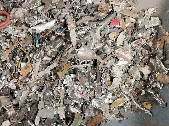 破碎机一天用多少料_破碎机故障时轴承过热