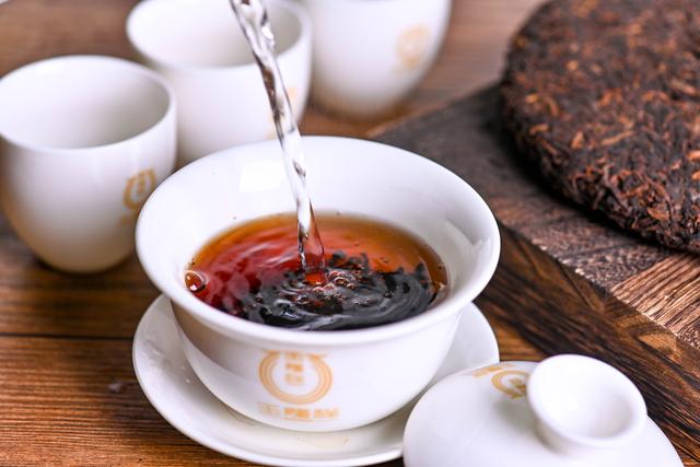 茶知识 | 喝茶越喝越饿，究竟是什么在作怪？