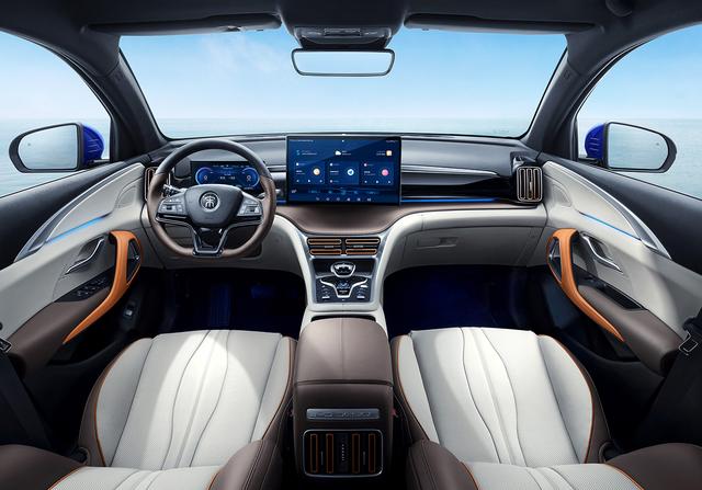 新款比亚迪宋Pro曝光，外观很霸气，换装新内饰，配1.5L插混动力