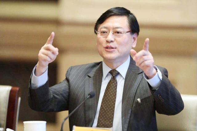 杨元庆十年总工资12.6亿，却还比不上霍建宁，他累计工资已超30亿