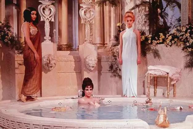 手工皂洗鸡皮肤