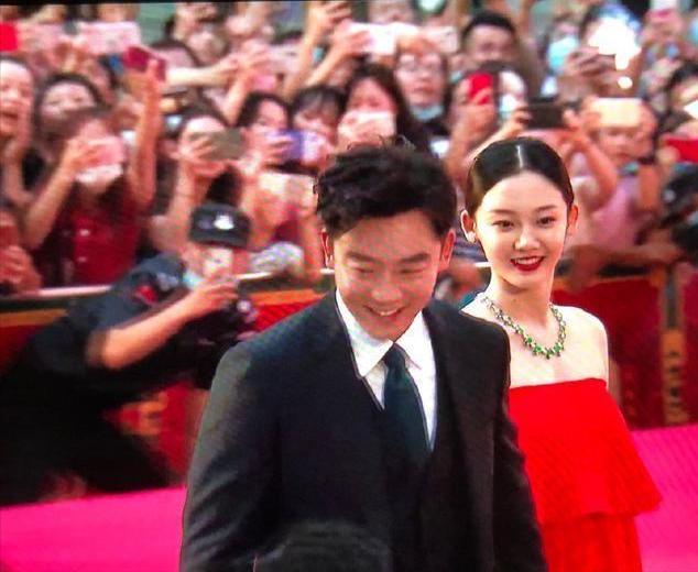 郑恺持股企业退出火凤祥股东，完整回顾郑恺的火锅王国崩塌之路