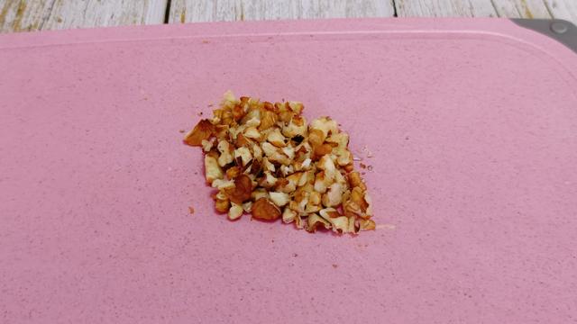 黑芝麻核桃小米粥的功效？黑芝麻核桃小米粥，看完文章就一目了然了!