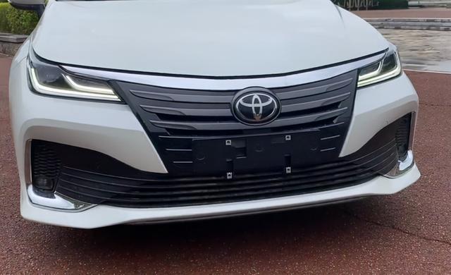 9月车市最大冷门：刚刚取代大众的丰田，旗下最新特供车只卖掉1台