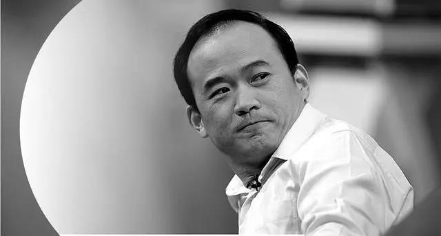 兰世立：从农村小伙变成首富，39岁身价20亿，为何会被全球通缉？