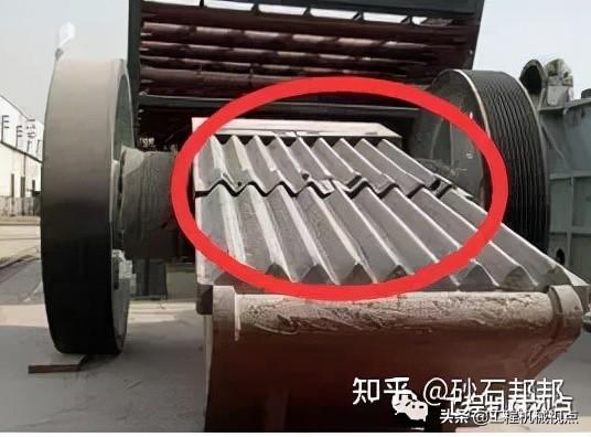 鄂式破碎机3维图