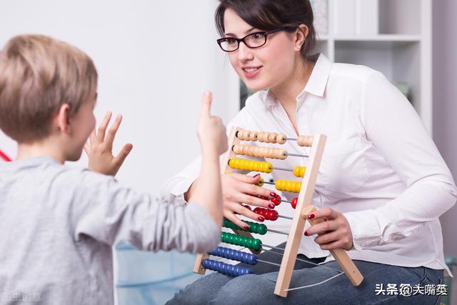 从策和威的成长轨迹，看家庭育儿误区：作业读书写字不是家庭教育