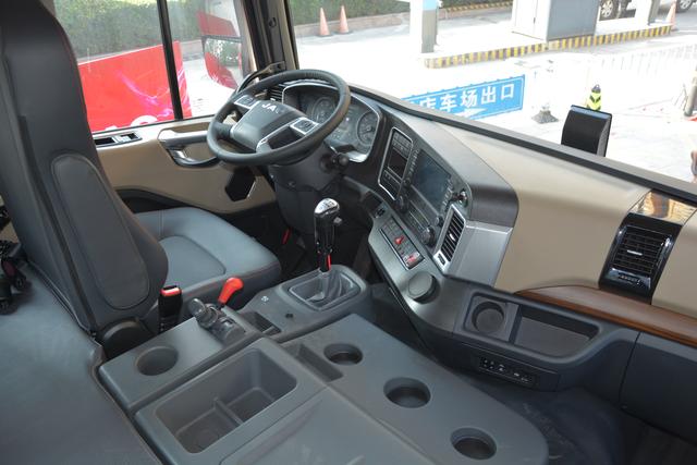 砂石料运输车