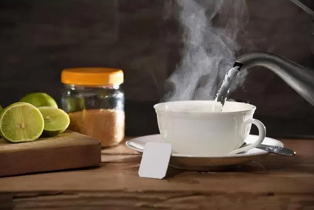 冬季，老人怎么预防疾病？多做3件事，少做3件事，就够了