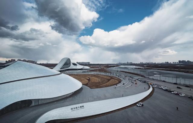 央行定调，信贷政策或迎改善！涉及房贷、放款速度、房产税立法…