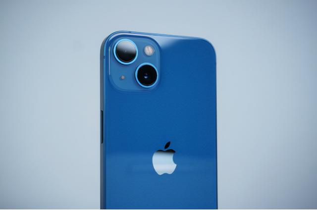 广州女孩子对这几款手机爱到痴狂！它们究竟有何过人之处