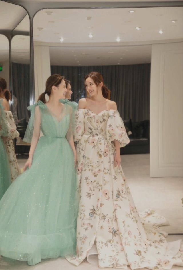 芭莎慈善夜逊色不少 大花缺席礼服裙撞型不断 冠军孙一文成赢家 太阳信息网