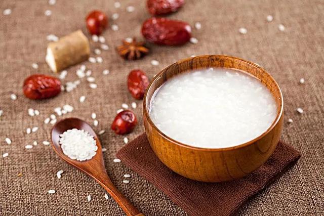 生病就喝粥，你怕是对医生说的清淡饮食有什么误解？