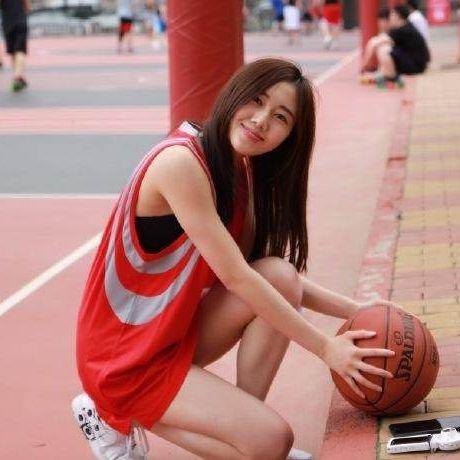 白白爱篮球