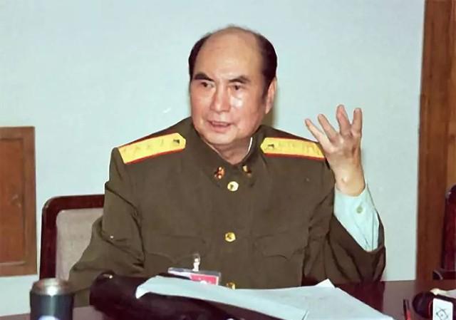00年張萬年最後一次落淚 司令員回憶 首長看著戰士們 流淚了 Kks資訊網