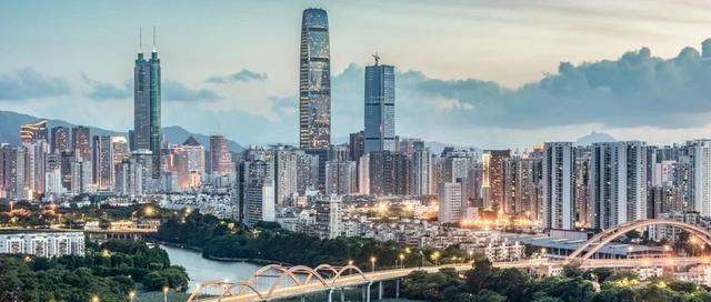 南京、成都、重庆、武汉和杭州，谁才是我国综合实力第五城？