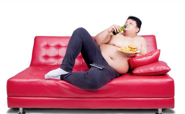 得了痛风最怕长出痛风石，该怎么避免呢？