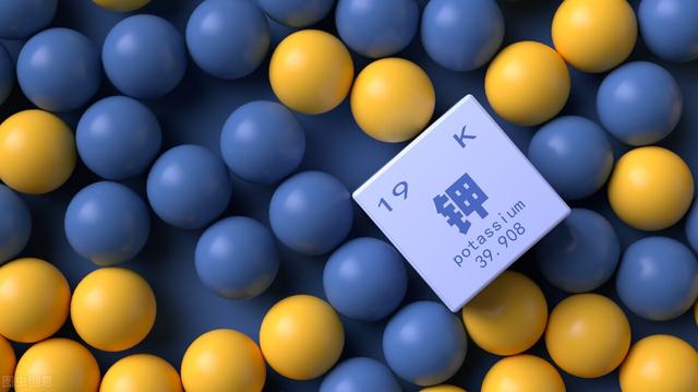 5个“小毛病”说明你缺钾了？这4类人重视补充钾，赶紧查一查