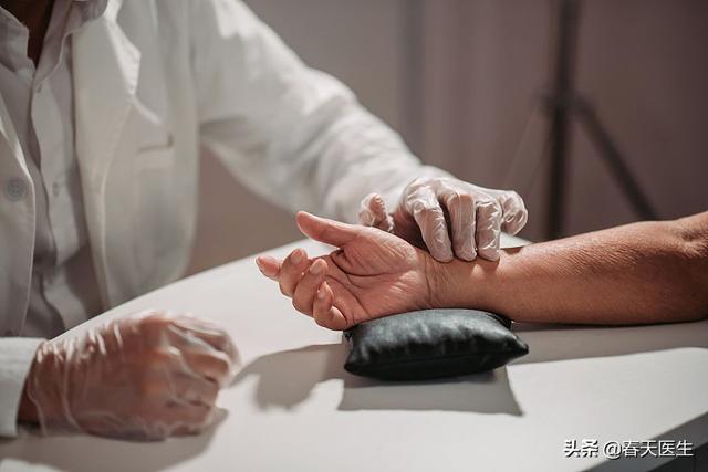 中药没有副作用常吃没关系？药师忧：民众产生不良反应不自知